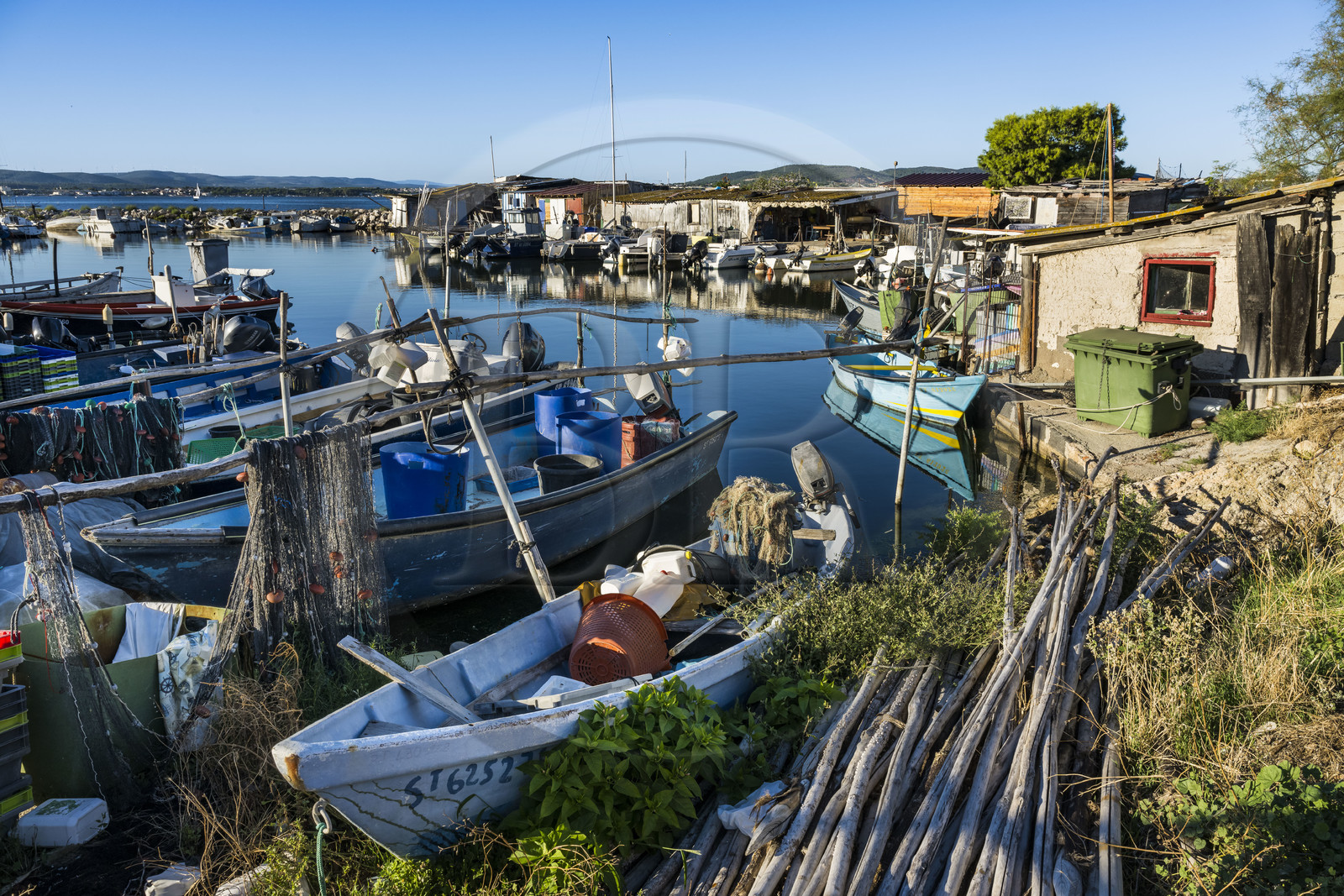 France, Hérault (34), Sète, quartier de la Pointe Courte, le petit port du quartier de pecheurs sur les rives de l'étang de Thau
