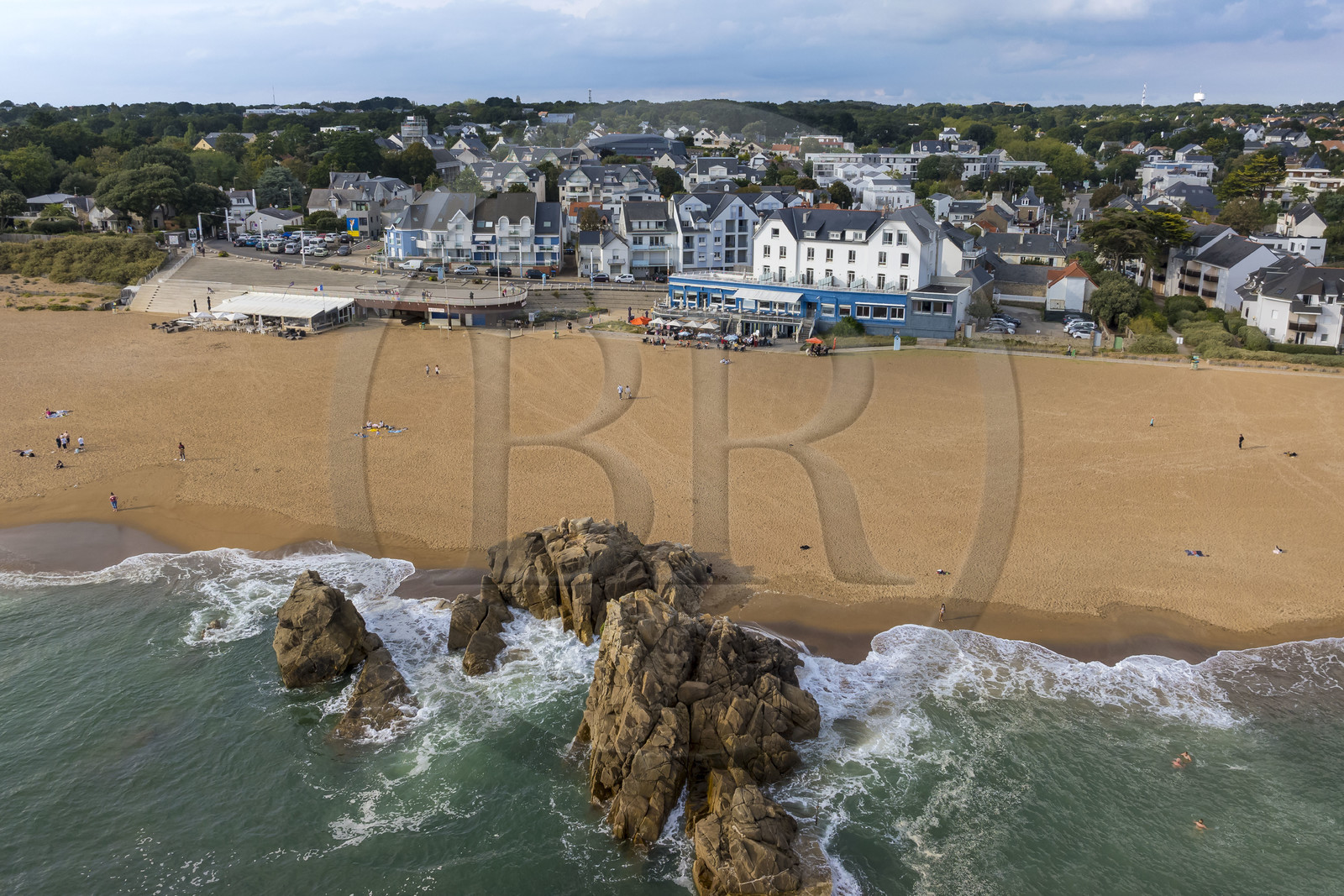 France, Loire-Atlantique (44), Estuaire de la Loire, Saint-Nazaire, plage de Saint-Marc-sur-Mer (vue aérienne)