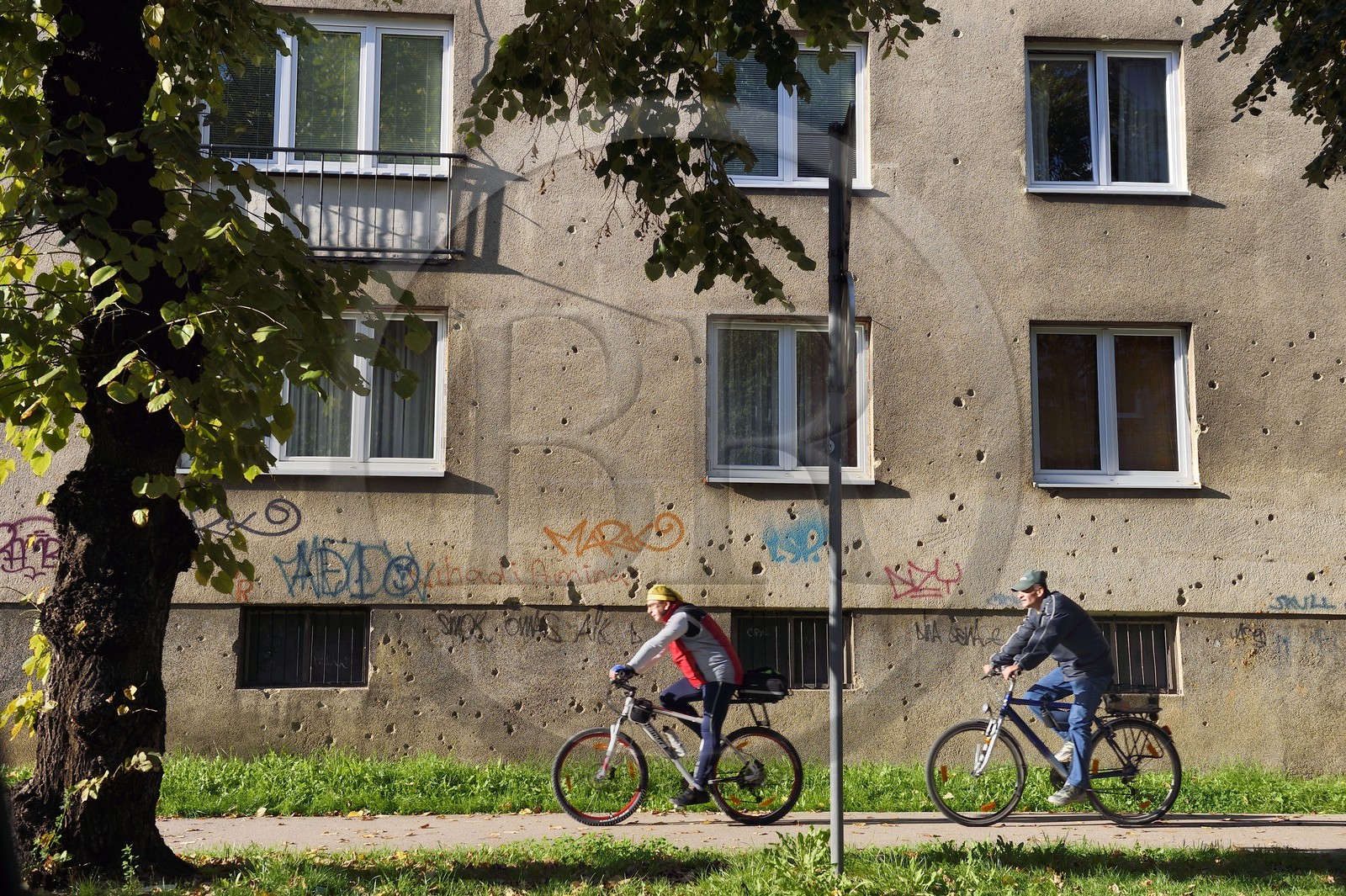 Bosnie-Herzégovine, Sarajevo, impacts de balles datant du siège de Sarajevo par l'Armée de la république serbe de Bosnie entre 1992 et 1996
