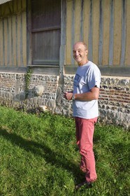 France, Seine-Maritime (76), Pays de Caux, Harcanville, Rodophe Andrieu d'Iray propriétaire du clos masure La Bataille