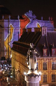 France, Nord, Lille 2004, statue of the goddess on Grand' Place and projections of images in movement on the opera