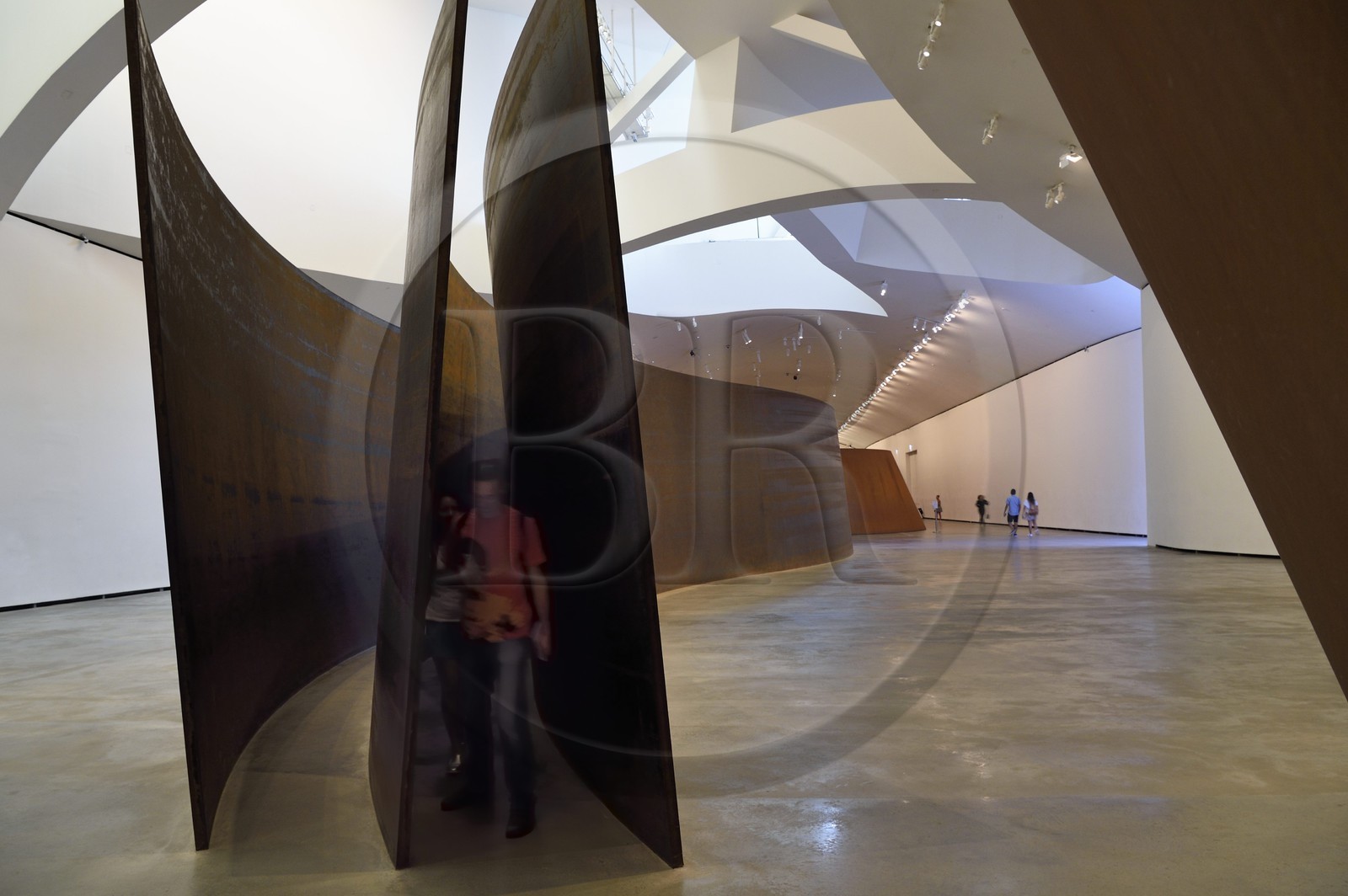 Espagne, Pays basque espagnol, Biscaye, Bilbao, le musée Guggenheim de l'architecte Frank Gehry, La Matière du temps (The Matter of Time), 1994–2005, huit sculptures en acier patinable par Richard serra