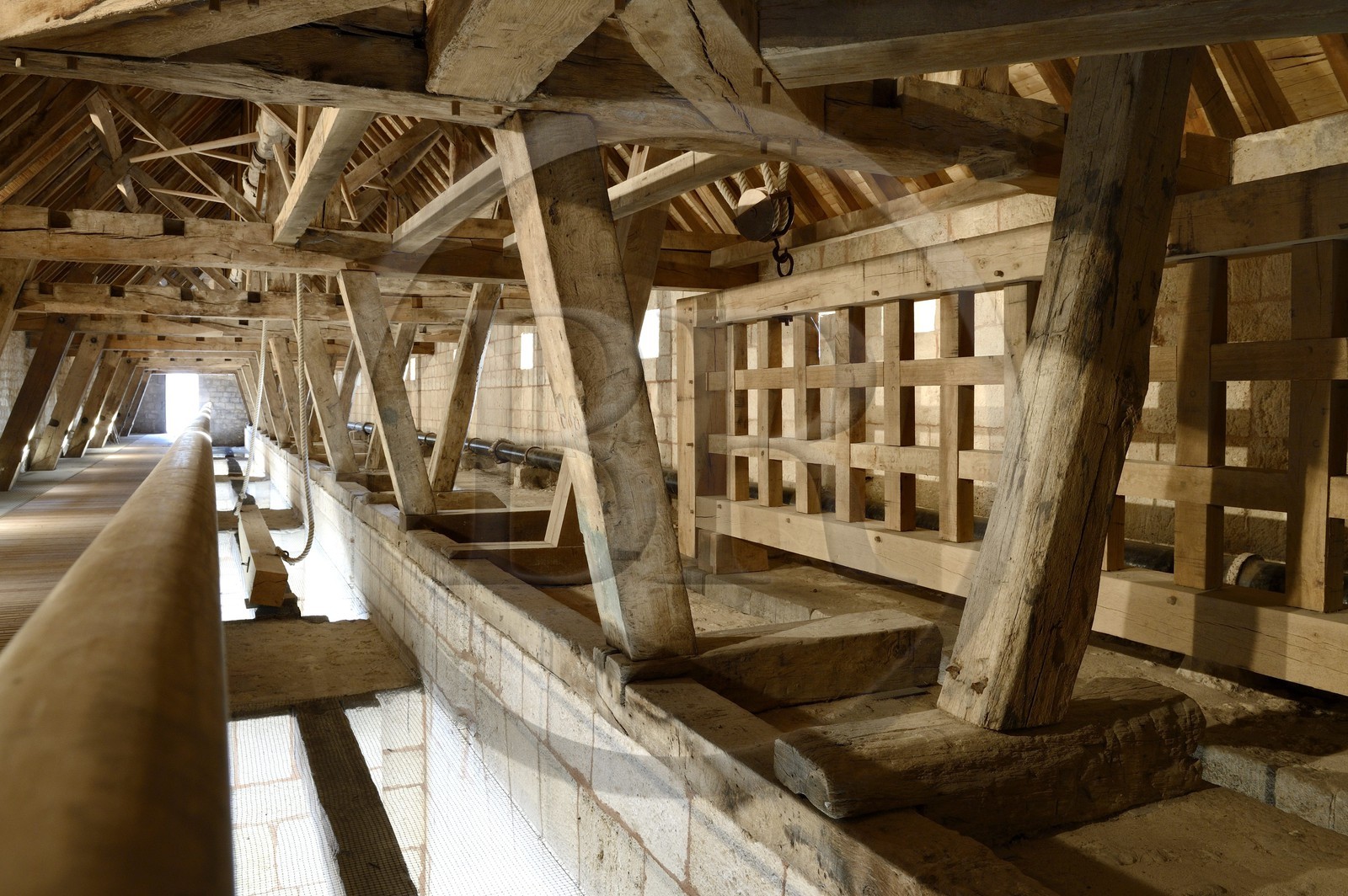 France, Meuse (55), Verdun, le Pont-écluse Saint-Amand (1685) inspiré d’un projet de fortification de Vauban sur la Meuse