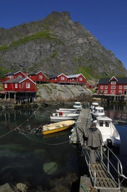 Norway, Nordland County, Lofoten Islands, Moskenes island, rorbuer (fishermen's huts) at the village of A (Å)
