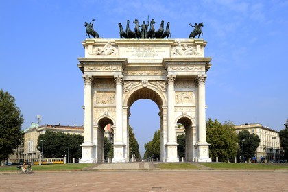 Italy, Lombardy, Milan, Simplon Gate (Porta Sempione), marked by a landmark triumphal arch called Arch of Peace (Arco della Pace) built by architect Luigi Cagnola In 1807 under the Napoleonic rule