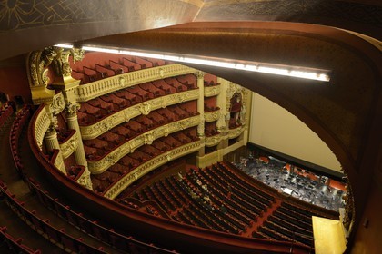France, Paris (75), Opéra Garnier, la grande salle depuis une des loges aveugles du 5ème niveau