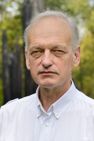 France, Marne, Beaumont-sur-Vesle, the sculptor Christian Lapie surrounded by his sculptures in his external workshop