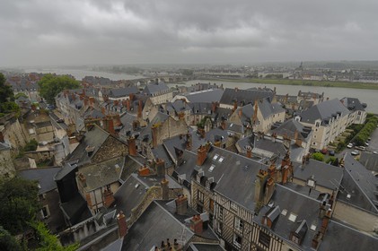France, Loir et Cher, Blois, old city along the Loire river banks from the Gaston d'Orleans observatory at the Chateau de Blois