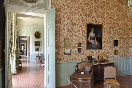 France, Vaucluse (84), Parc Naturel Regional du Luberon, Ansouis, labellisé Les Plus Beaux Villages de France, le chateau d'Ansouis, appartement d'apparat du XVIIè siècle