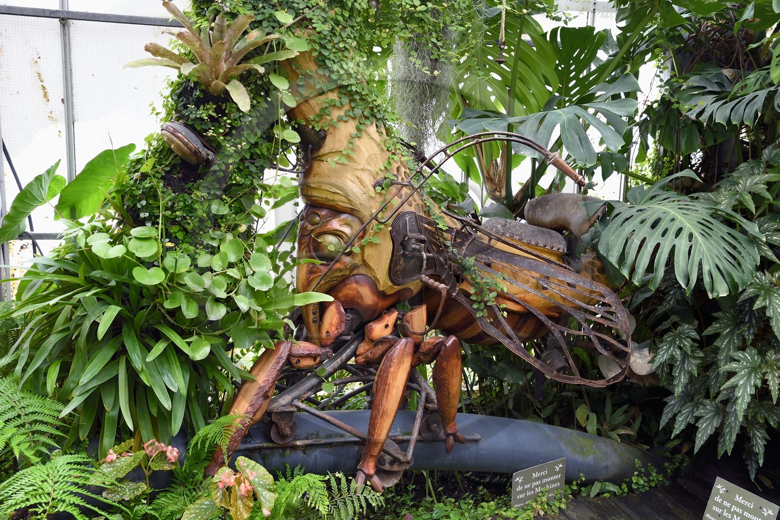 France, Loire-Atlantique (44), Nantes, galerie des Machines de l'Ile dans les hangars des anciens chantiers navals, projet artistique conçu par François Delarozière et Pierre Orefice, une Membracide de Voyage