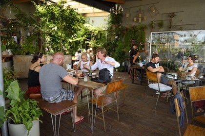 Afrique du Sud, province de Gauteng, Johannesburg, CBD (Central Business District), quartier de Maboneng, restaurant et bar The Living Room