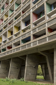France, Loire-Atlantique (44), banlieue de Nantes, Rezé, la Maison Radieuse par l'architecte Le Corbusier, l'Unité d’Habitation de Nantes-Rezé est un immeuble de 294 appartements monté sur pilotis en béton