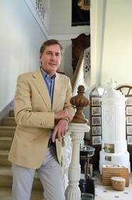 France, Allier (03), former province of Bourbonnais, Besson, Nouveau-Bostz castle belonging to the Prince Charles Henri de Lobkowicz descendant of the Bourbon-Parma, here in the main staircase