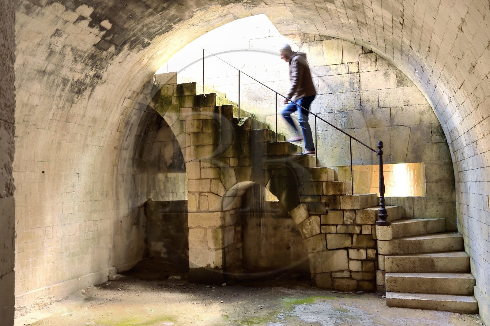 France, Charente-Maritime (17), Ile d'Aix, le Fort Liédot, escalier menant au chemin de ronde France, Charente-Maritime (17), Ile d'Aix, le Fort Liédot, escalier menant au chemin de ronde