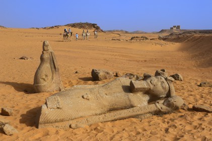 Egypte, Haute Egypte, Lac Nasser, désert de Nubie, temple de Ouadi es-Seboua ou vallée des lions