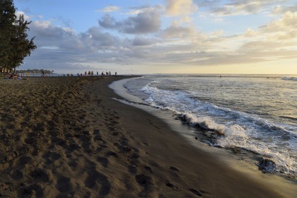 France, Ile de la Reunion, L'Etang Salé les Bains, la plage