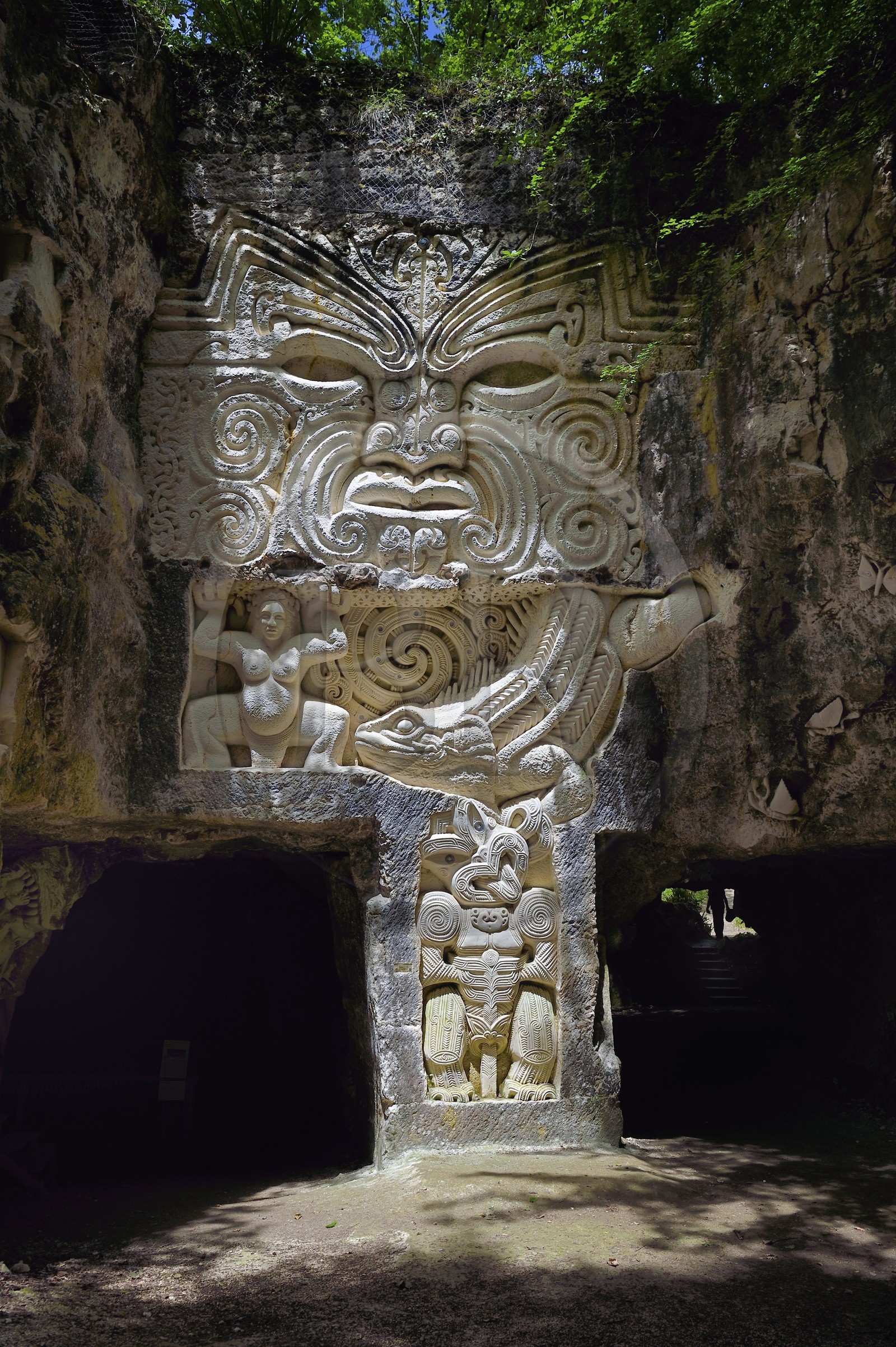 France, Charente-Maritime (17), Saintonge, Port-d'Envaux, Les Lapidiales crées par Alain Tenenbaum, Land art, sculptures à ciel ouvert dans l'ancienne carrière des Chabossières