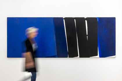 France, Hérault (34), Montpellier, centre historique, musée Fabre, salles dédiées à l'artiste Pierre Soulages (1919-2022), peinture 130x349cm, 16 aout 1971
