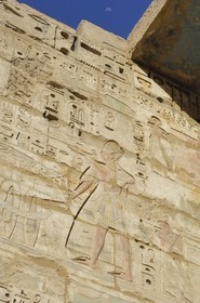 Egypte, Haute Egypte, vallée du Nil, environs de Louxor, nécropole thébaine classée Patrimoine Mondial de l'UNESCO, Thèbes Ouest, Medinet Habou, temple de Ramses III