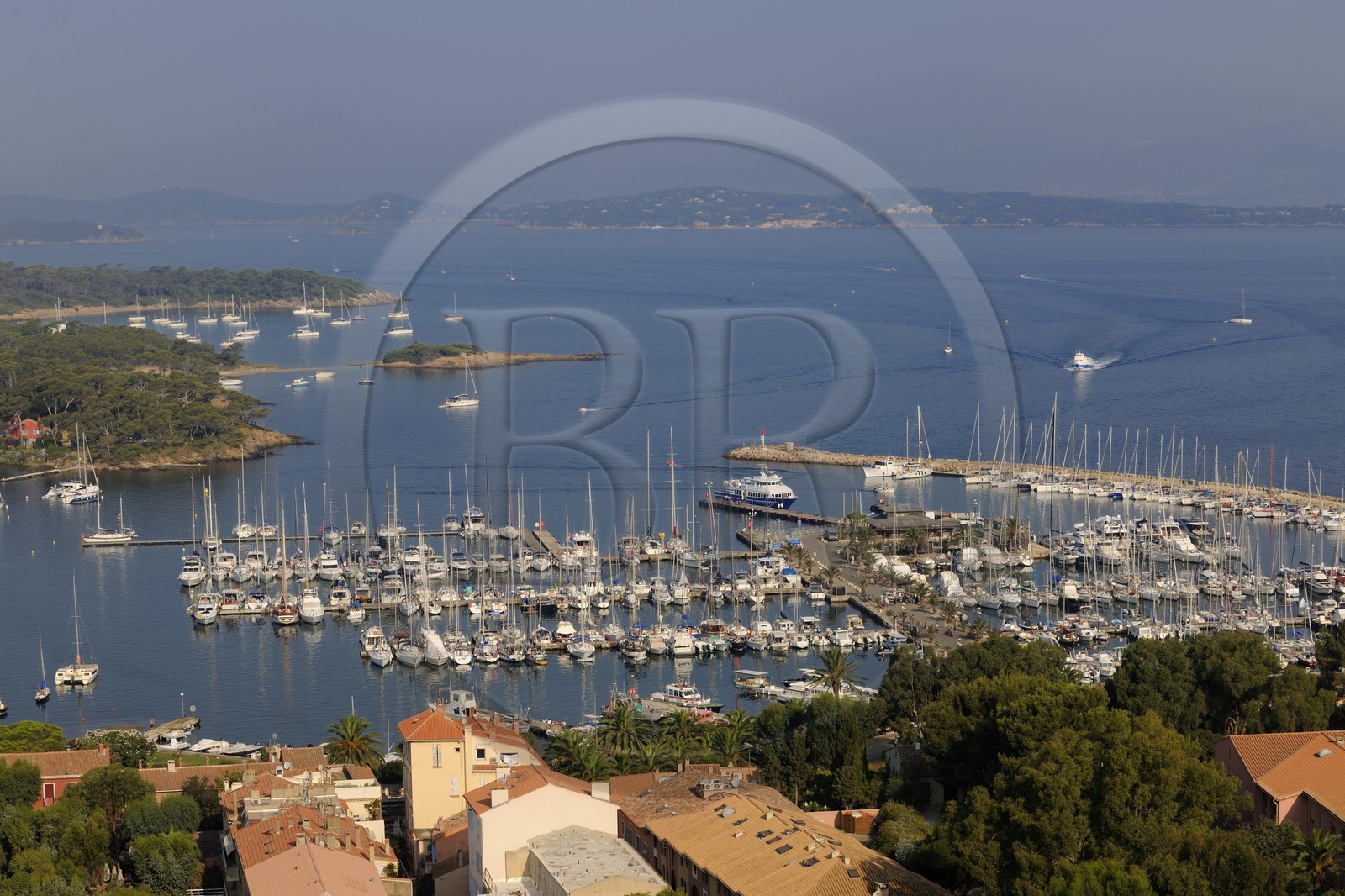 France, Var (83), Iles d'Hyères, parc national de Port-Cros, île de Porquerolles, le village