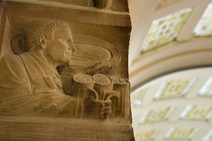 France, Moselle, Metz, railway station, built between 1905 and 1908 by the Berliner architect Jurgen Kruger, waiter serving beer and a cold dish at the entrance of the third classes restaurant