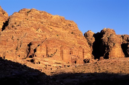 Jordan, Petra, graves facing the theatre