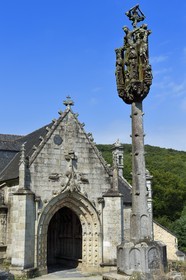 France, Finistère (29), la chapelle de Saint-Herbot de style gothique flamboyant