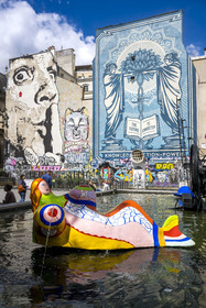 France, Paris (75), quartier des Halles  Beaubourg, la fontaine Stravinsky de Jean Tinguely et Niki de Saint Phalle