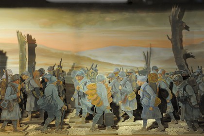 France, Meuse (55), région de Verdun, Fleury-devant-Douaumont, Mémorial de Verdun construit sur le site de la gare du village détruit, reconstitution du champ de bataille