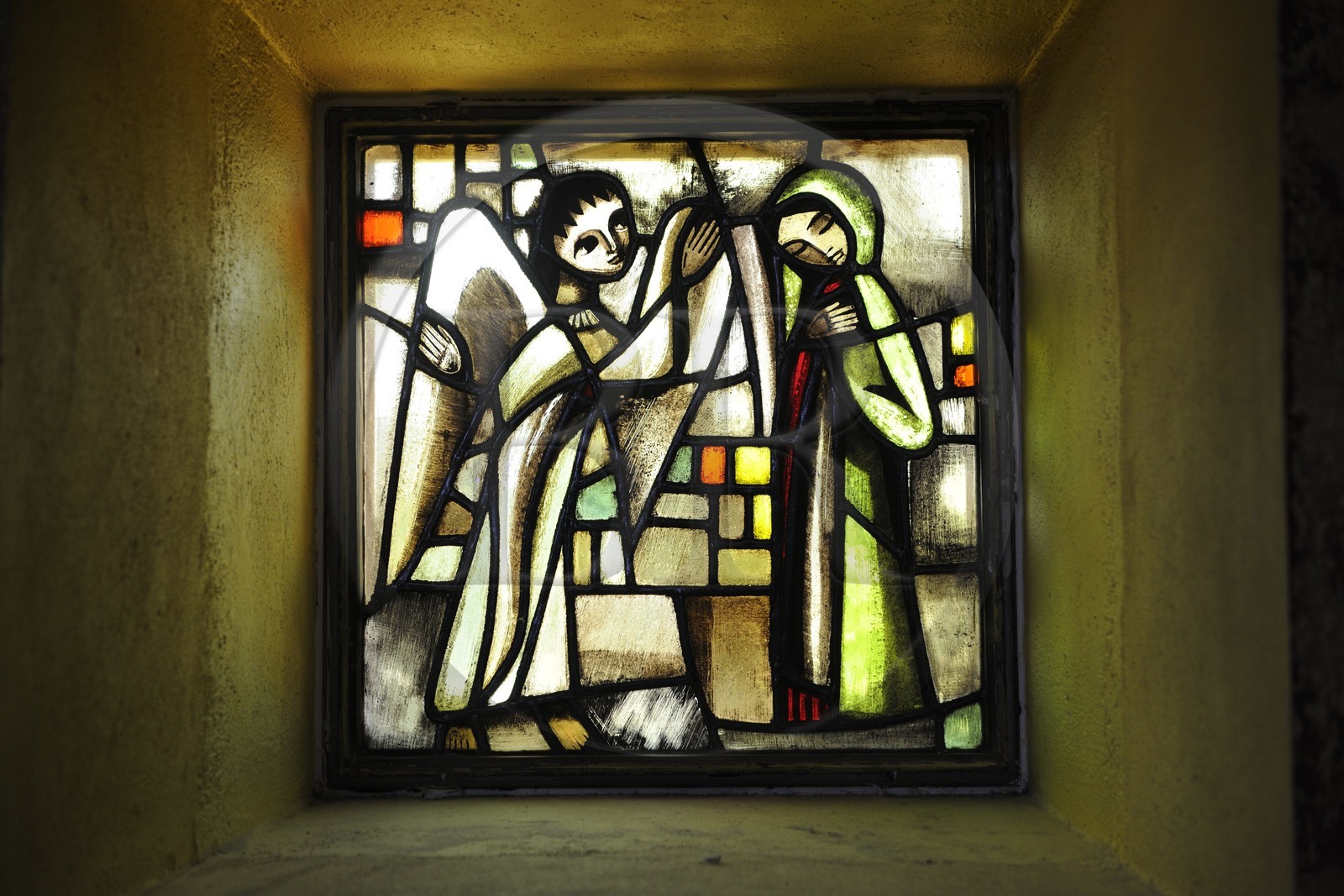 France, Saône et Loire (71), communauté oecuménique de Taizé, vitrail de l'église de la Réconciliation