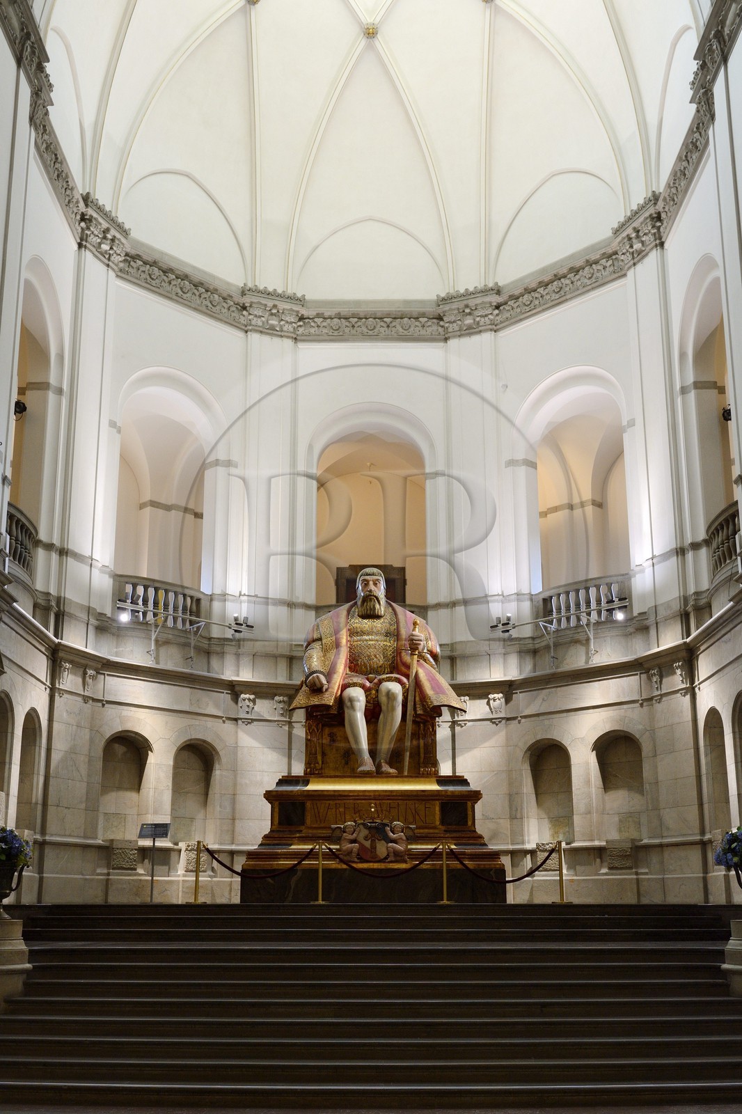 Suède, Stockholm, Djurgarden, le musée nordique (Nordiska museet), statue du roi Gustav Vasa
