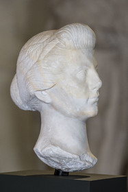 France, Bouches-du-Rhône (13), Parc Naturel Régional des Alpilles, Saint-Rémy-de-Provence, Hotel de Sade, centre des Monuments Nationaux, qui abrite le musée archéologique du site de Glanum, portrait de Livie, épouse d'Auguste en marbre blanc (fin Ier siècle av. J.-C.)