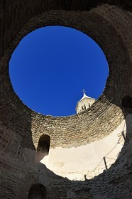 Croatie, Dalmatie, cote dalmate, Split, vieille ville romaine classée Patrimoine Mondial de l'UNESCO, palais de Dioclétien, le vestibule et la tour de la cathédrale Saint-Domnius