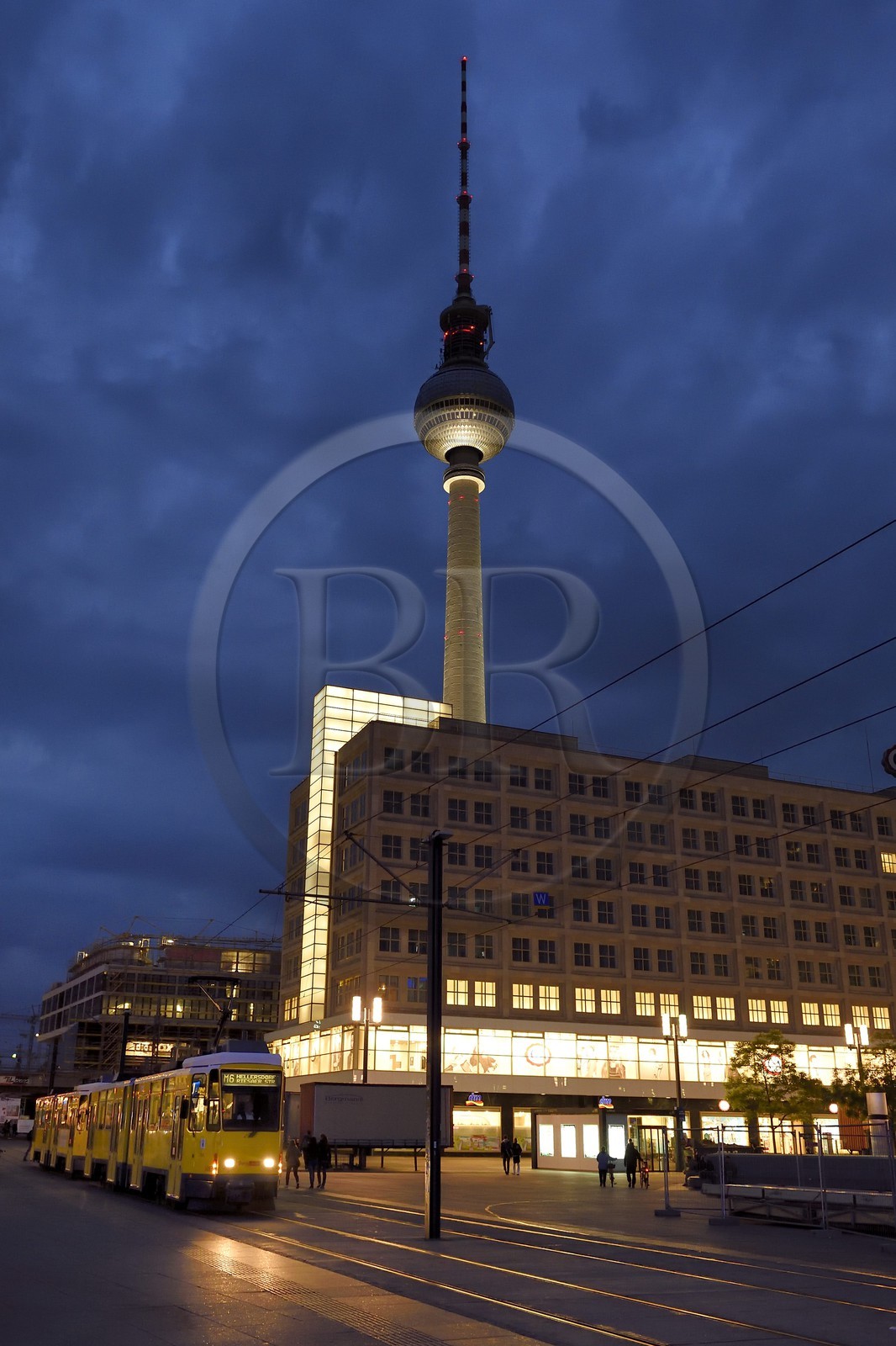 Allemagne, Berlin, quartier de Berlin-Mitte, Alexanderplatz et la tour de la télévision