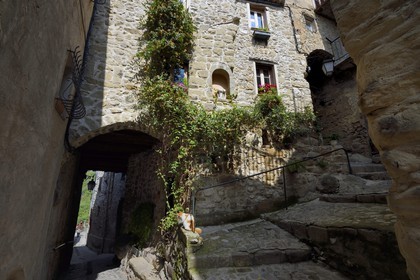 France, Alpes-Maritimes, Coaraze, labelled Les Plus Beaux Villages de France (The Most Beautiful Villages of France), pontis (covered passage) at the entrance of the village