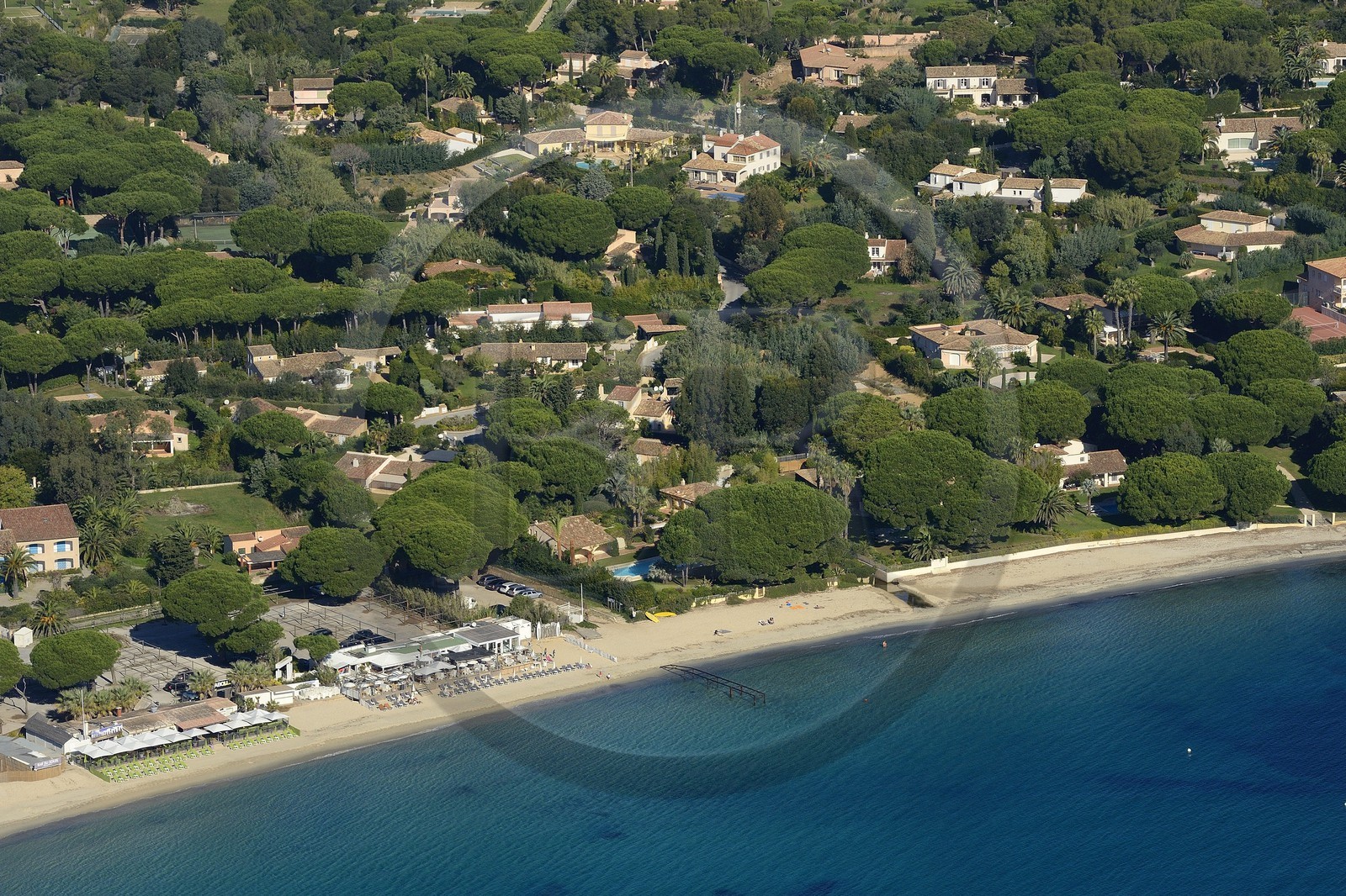 France, Var (83), Saint-Tropez, plage de Pampelonne (vue aérienne)
