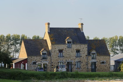 France, Ille-et-Vilaine (35), le polder du Mont-Saint-Michel, ferme transformée en gîte