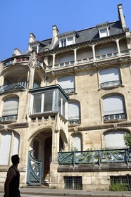 France, Meurthe et Moselle, Nancy, stepped building (1901-1902) by architect Georges Biet at 22 rue de la Commanderie inspired by Art Nouveau and neo-Gothic, the metal structure added around 1927 covering the body of terrace is from Jean Prouvé