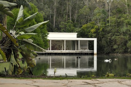 Brésil, Etat du Minas Gerais, région de Belo Horizonte, Brumadinho, centre d'art contemporain Inhotim, Galeria True Rouge (2006) de Tunga