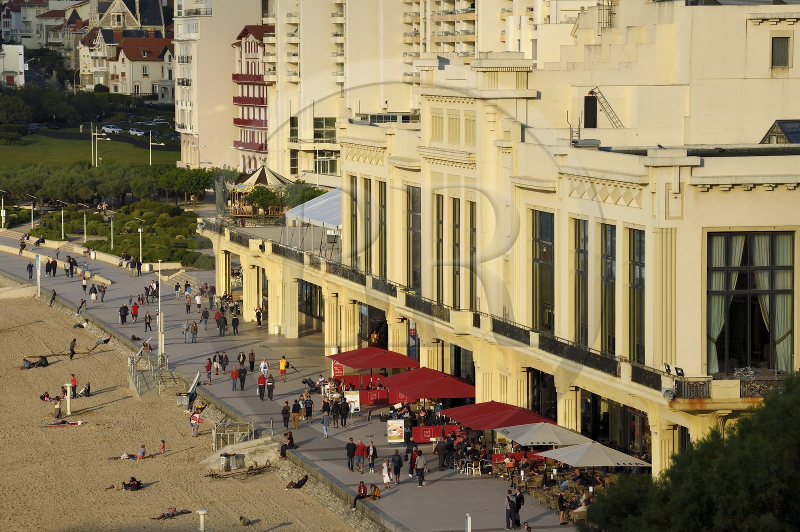 France, Pyrénées-Atlantiques (64), Pays-Basque, Biarritz, le casino sur la Grande Plage