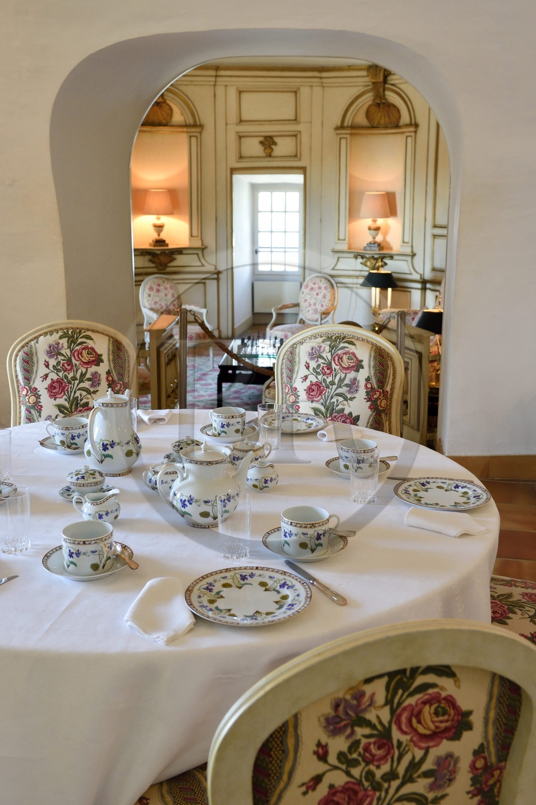 France, Var (83), Bormes les Mimosas, Fort de Brégançon, résidence officielle du président de la République, table du petit déjeuner