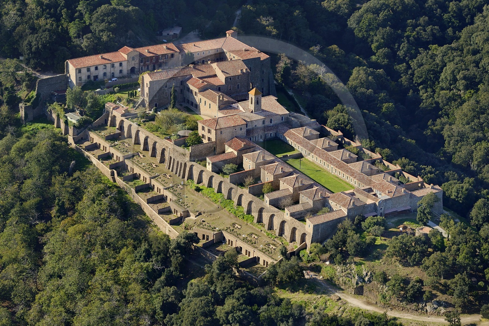 France, Var (83), Massif des Maures, Collobrières, chartreuse de la Verne (vue aérienne)