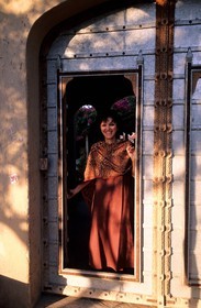 Inde, état du Rajasthan, ville de Nawalgarh, Apani Dhani guest-house, la française Catherine Ripou (administratrice)