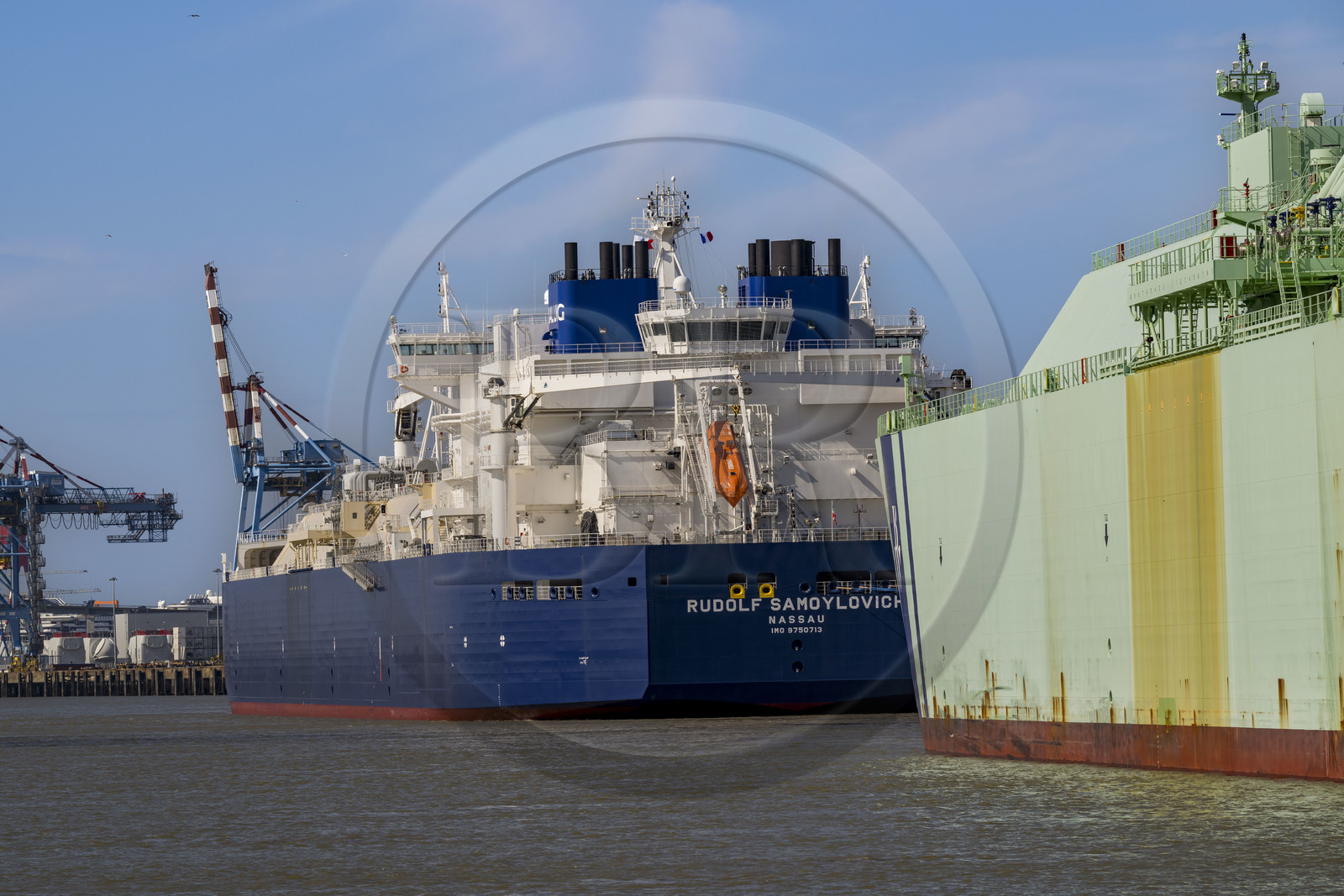 France, Loire Atlantique, Estuaire de la Loire, Saint Nazaire, LNG tanker at dock in Grand port maritime de Nantes-Saint-Nazaire of  Montoir-de-Bretagne LNG terminal