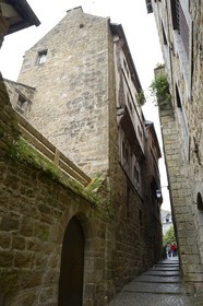 France, Côtes-d'Armor (22), Guingamp, arrière de la pâtisserie Pasquiet, une des maisons à colombage de la Place du Centre