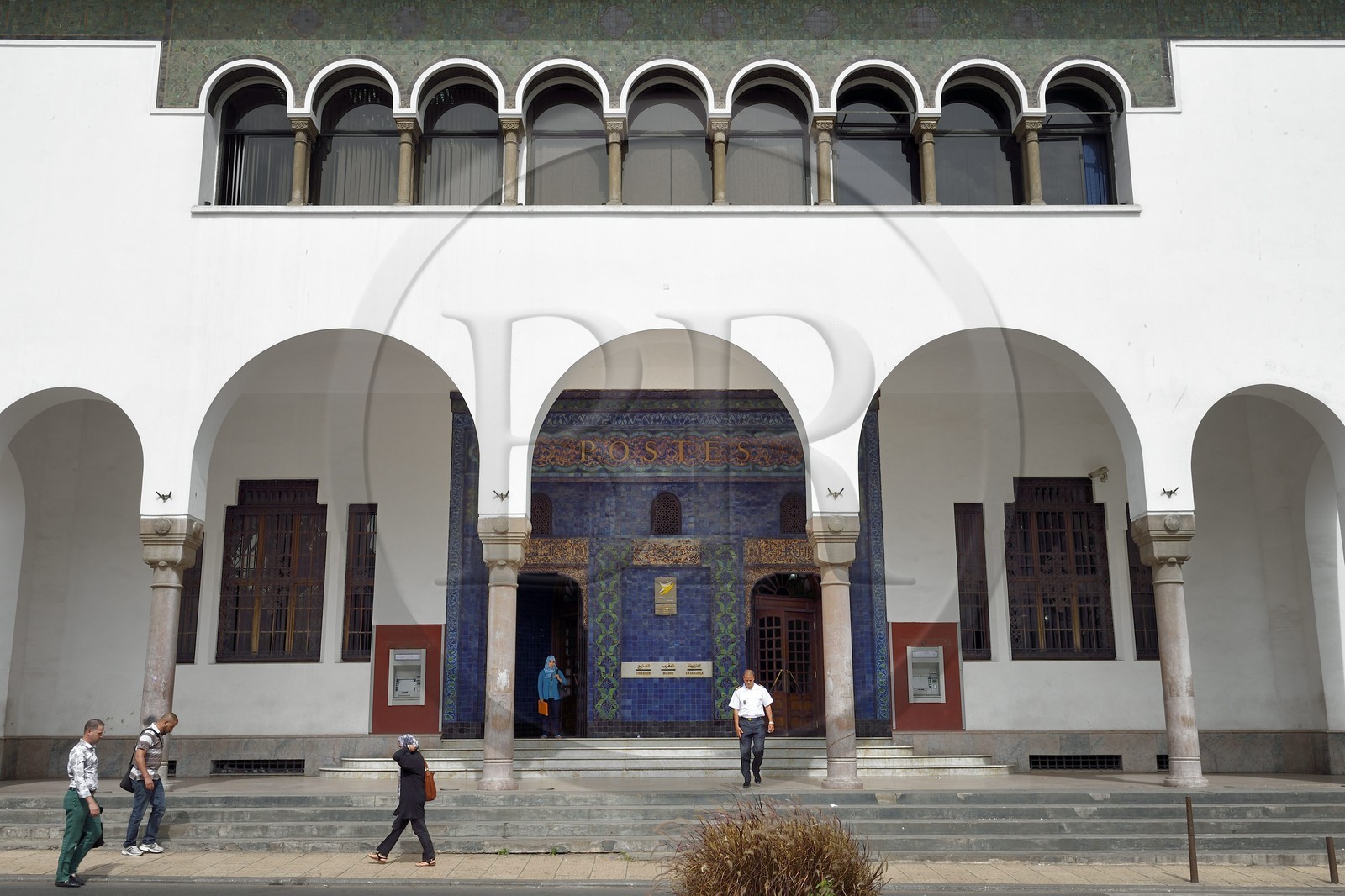 Maroc, Casablanca, la Poste centrale place Mohammed V à l'angle du boulevard de Paris, architecte Adrien Laforge (1918-1920)