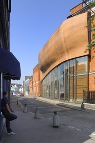 Republic of Ireland, County Cork, Cork, the Crawford Municipal Art Gallery, extension by architect Erick van Egeraat