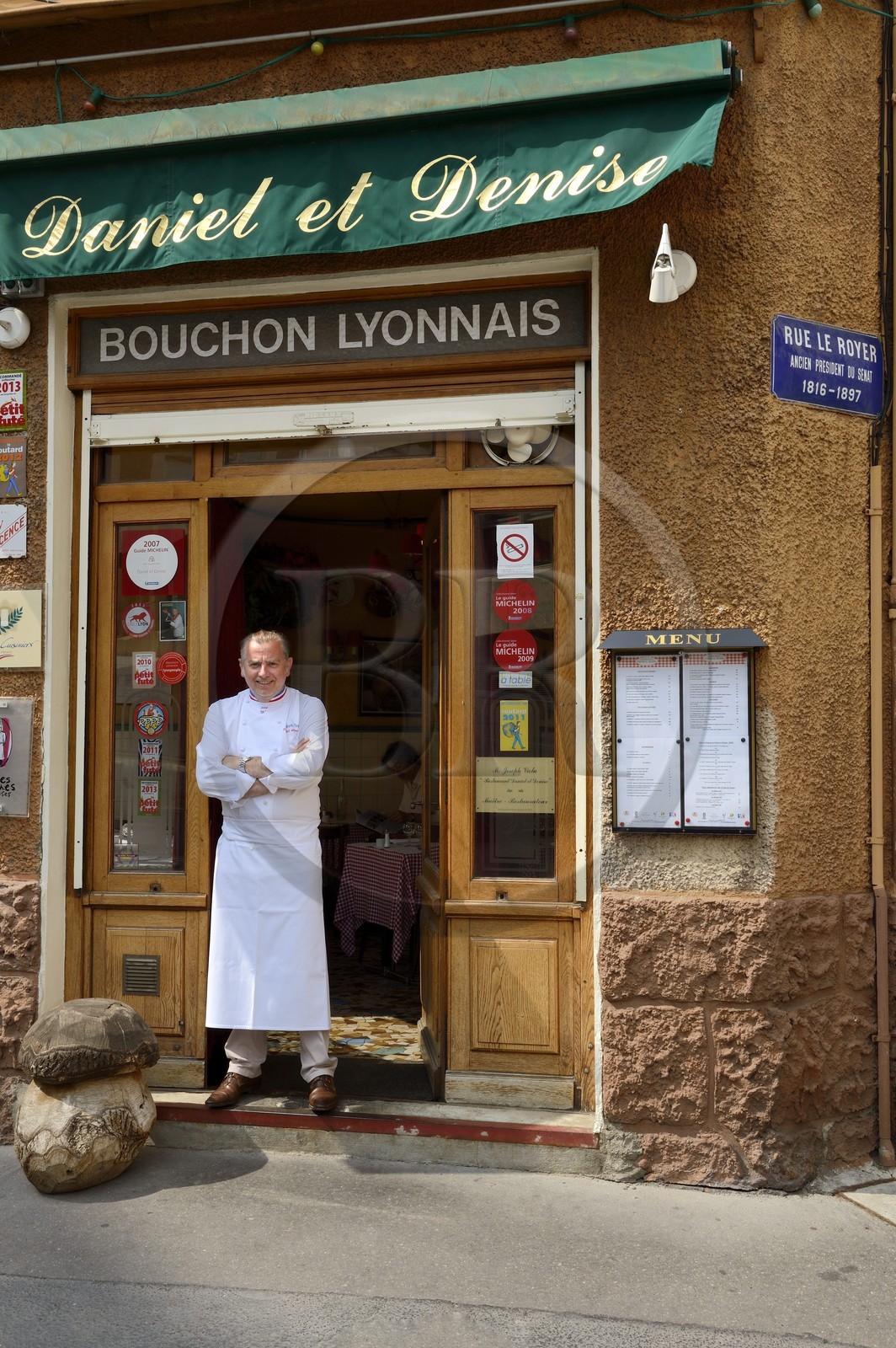 France, Rhone, Lyon, Restaurant bouchon lyonnais Daniel et Denise , the chef Meilleur Ouvrier de France (France’s Best Craftsman) in 2004 Joseph Viola