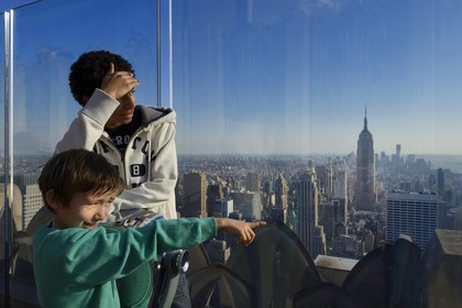 Etats-Unis, New York, Manhattan, Midtown, Rockefeller Center, vue sur l'Empire State Building depuis le Top of the Rock