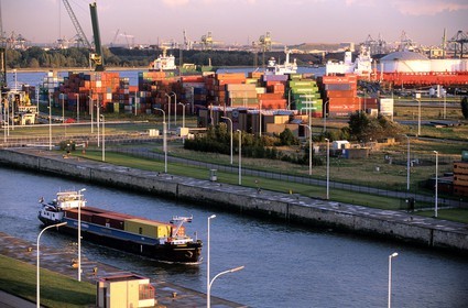 Belgique, Anvers (Antwerpen), port industriel et commercial